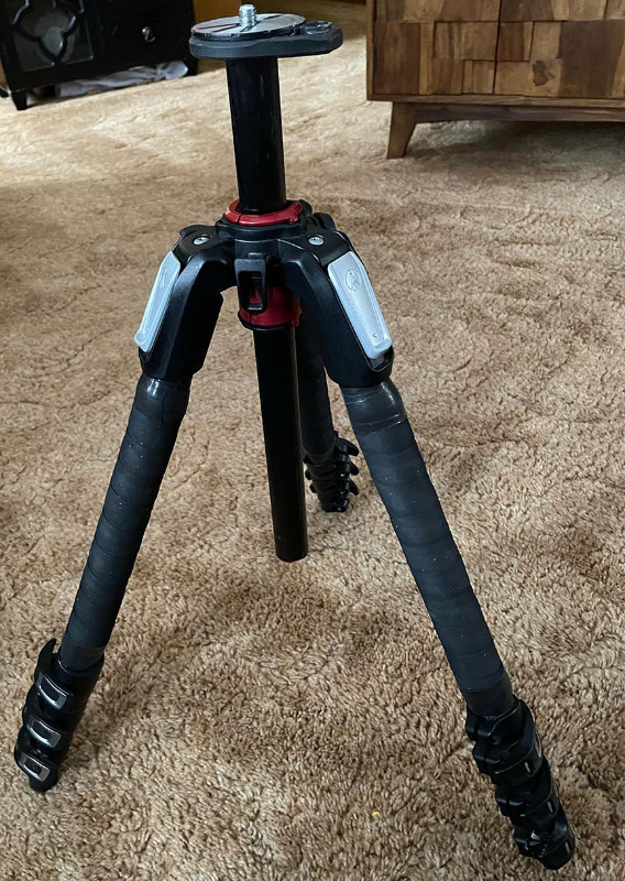 Manfrotto Carbon Fiber Tripod in Cameras & Camcorders in Winnipeg