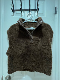 Brown fluffy vest H&M 