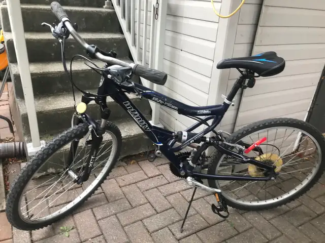Vélo de montagne Infinity en aluminium avec double suspension in Mountain in City of Montréal - Image 5