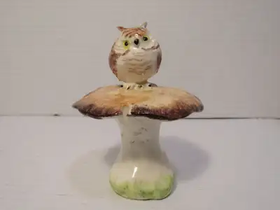 #121Vtg Signed Molla Art Pottery Ceramics Owl  on Mushroom, View more