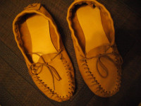 Leather slippers (unisex, moccasin type)