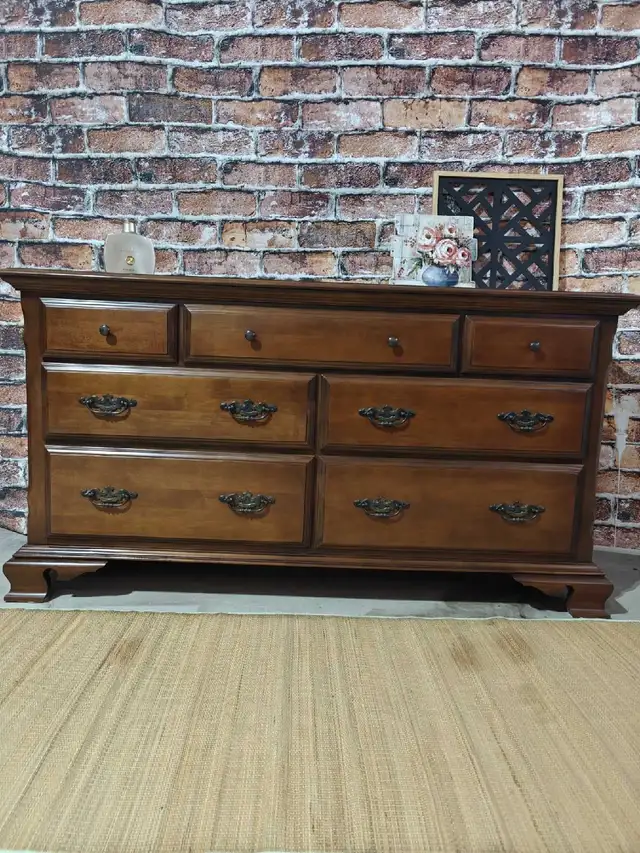 DELICRAFT High Quality Solid wood Dresser Sideboard.Can Deliver in Dressers & Wardrobes in Cambridge - Image 8