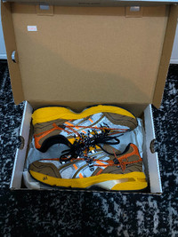ASICS ANDERSON BELL 1090 SIZE 9.5 US