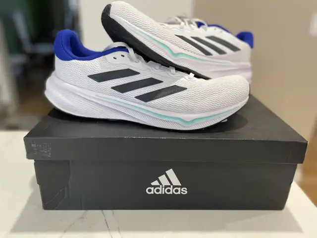 Adidas Response Running Shoes in Men's Shoes in Kitchener / Waterloo - Image 2