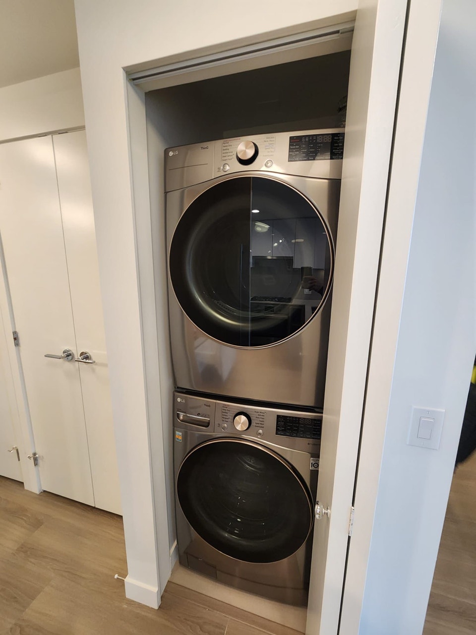 Master Bedroom + Private Ensuite Near Douglas College 4