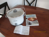 Slow Cooker,Proctor Silex, like new, Book with Recipes