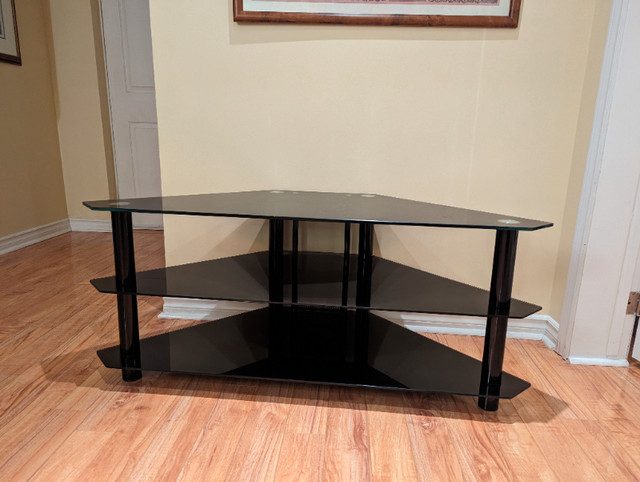 Space Saving Corner TV Stand in TV Tables & Entertainment Units in City of Toronto