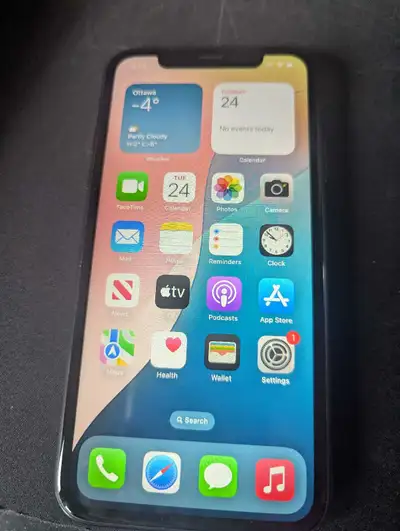 Unlocked iPhone xr 64gb, View more