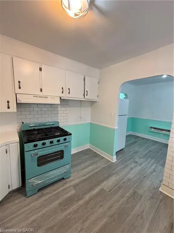 Spacious 3 bedroom $2150 per month in Long Term Rentals in St. Catharines - Image 6
