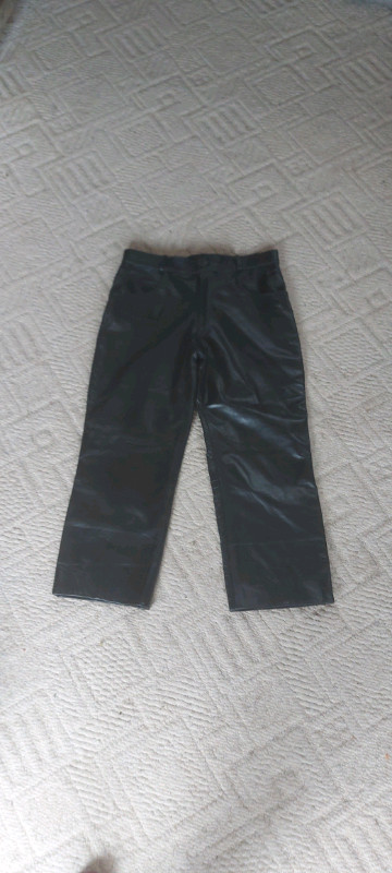 BRAND NEW Leather Motorcycle Pants
Size 38 in Men's in Thunder Bay