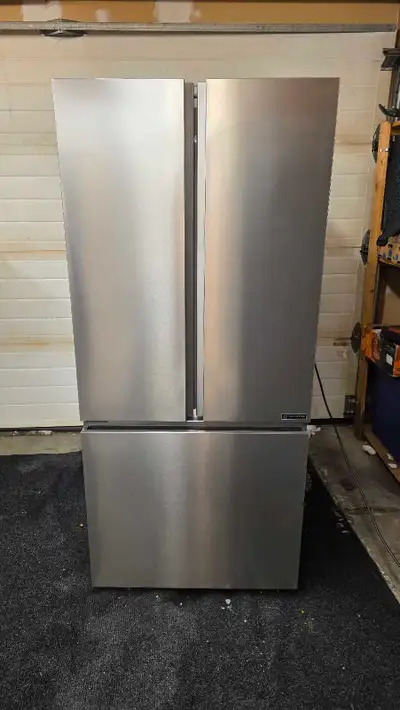 Hisense 30in 20.8 cu ft. Stainless French Door Refrigerator, View more