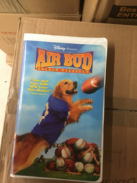 Air Bud: Golden Receiver 1998 VHS TAPE‧ Family/Comedy ‧ 1h 30m