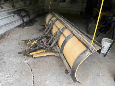 Meyer Snow Deflector snow plow for sale. Hydraulic 4 way (up/down/side to disc) 8’ long roughly. Mou...