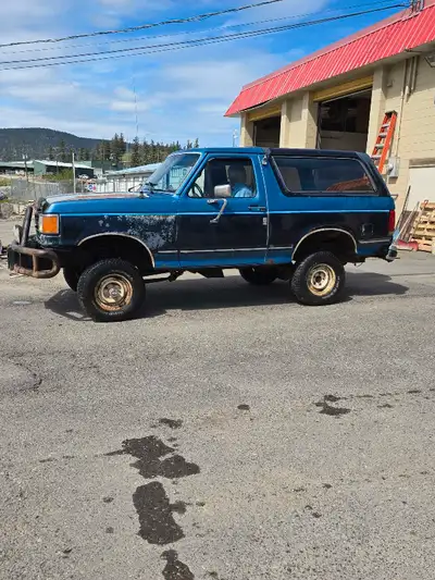351 windsor motor automatic 4x4 this truck was put together by the williams lake secondary school th...