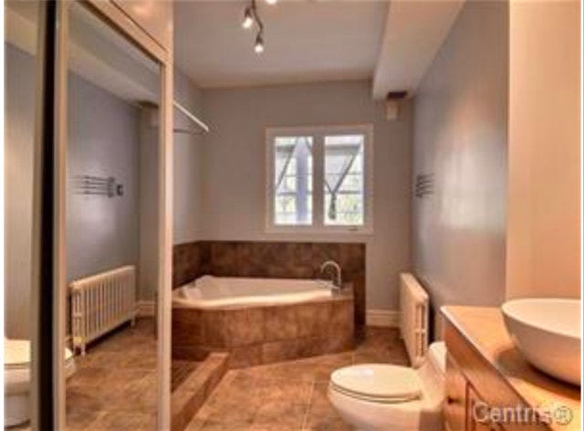 CHAMBRE DANS 5 1/2 À LOUER - Métro Villa-Maria (Pour hommes) — photo 2