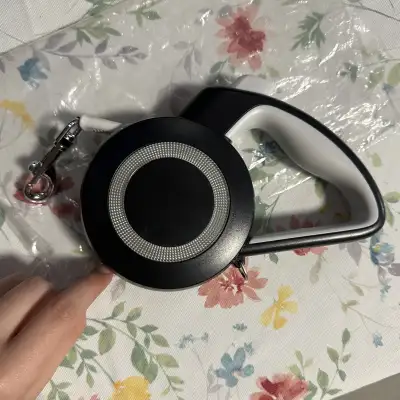 New Retractable dog leash with collapsible silicone water bowl, View more