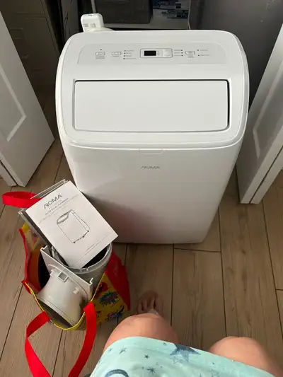 Air climatisé/ Air conditioner portable, View more