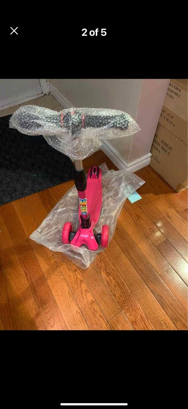 3 Wheel Kick Scooter for Toddlers Girls & Boys in Kids in Oshawa / Durham Region - Image 2