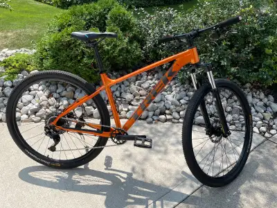 Trek Marlin 6 Plus, View more