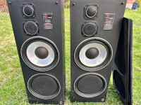  Pair Speaker Cabinets Equinox EQ3000 Tweeters Mids 12” Woofers