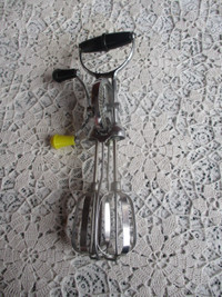 Rare "Super Whirl" Egg Beater, Double Cranks, Two Speed 1960's