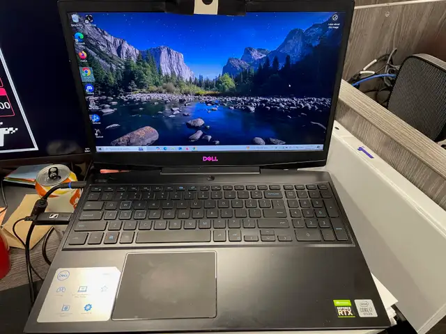 Dell G5 15 Gaming Laptop in Laptops in Edmonton - Image 2