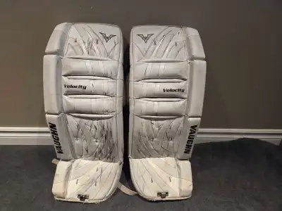 Vaughn Velocity Youth Goalie Pads 24+1.5, View more