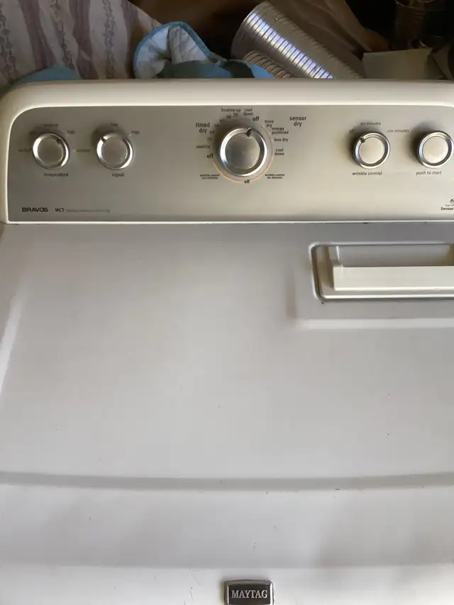Maytag  gas dryer in Washers & Dryers in Markham / York Region - Image 2