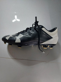 Under Armour Football Shoes/Cleats US Size 9.5.5