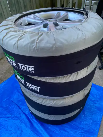 Set of all-season 4 factory original Lexus/ Toyota alloy wheels and rims. They are structurally perf...