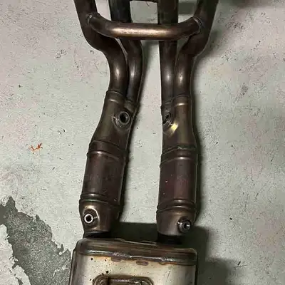 2020-2022 BMW S1000RR OEM BMW header with catalytic converters. Call/text - 416-873-2963