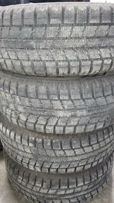 Toyo observe gsi-5 tires Excellent condition 195/65/r15 Rims 5 114.3 Came off a Kia