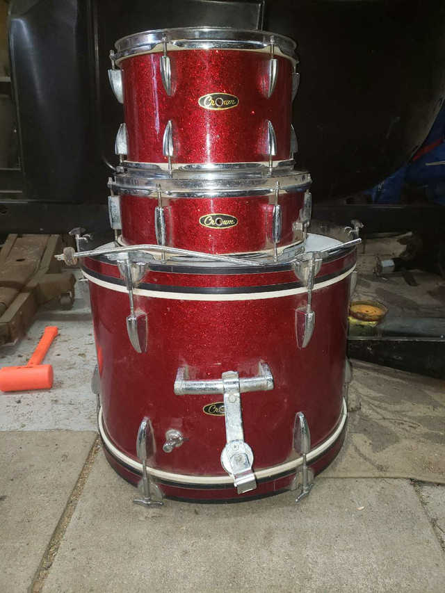 Vintage 1960's Crown Drum shells (pre Pearl Drums) in Drums & Percussion in Chatham-Kent