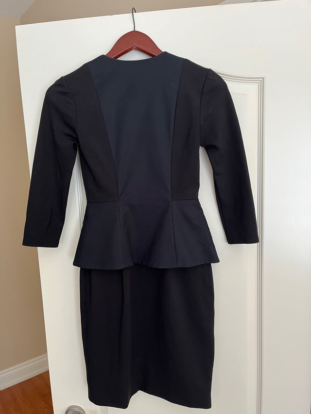 Ted Baker Black Jamtye Structured peplum Zip Dress 0 in Women's - Dresses & Skirts in Markham / York Region - Image 2