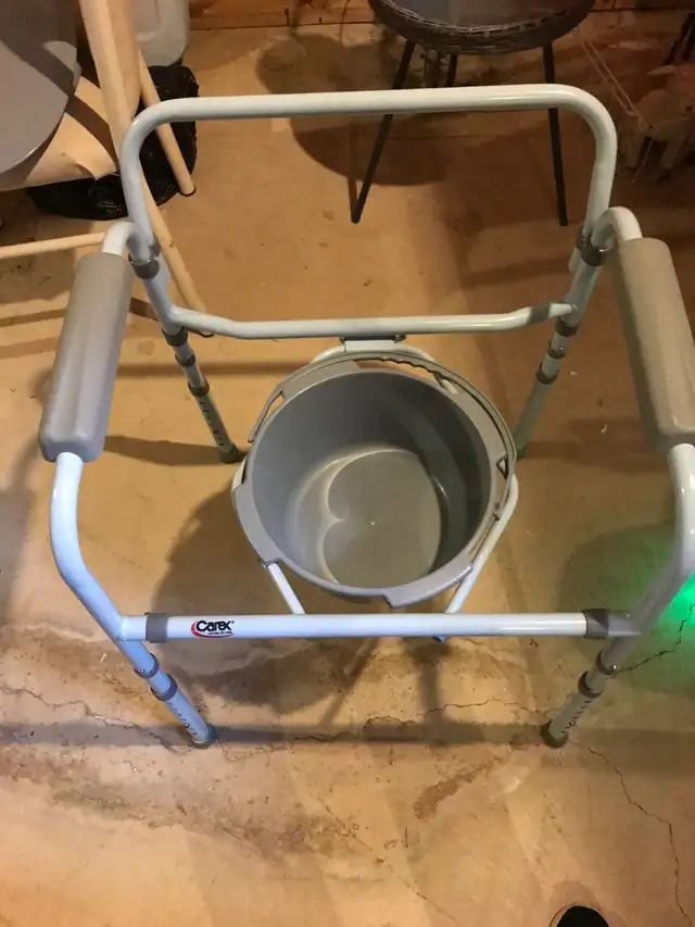Carex 3-in-1 Folding Bedside Commode - Portable Toilet for Adult in Health & Special Needs in London - Image 3