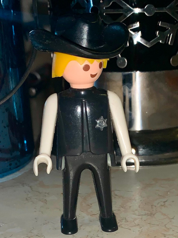 Vintage 1974 Playmobil Blonde Sheriff with Black Cowboy Hat, $12 in Toys & Games in Norfolk County - Image 2