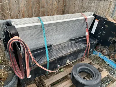 Like new electric Tommy gate for 1 ton pickup. Has brackets and wiring.