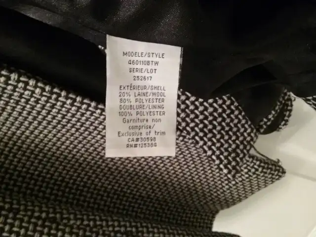 Trois superbes manteaux d'hiver 70% de laine. Femme xl et 16 ans in Women's - Tops & Outerwear in Sherbrooke - Image 4