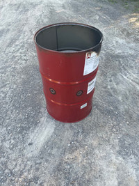 Metal burn barrels 