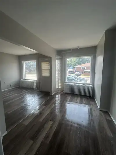 Bright 2-Bedroom Apartment at 458 Clinton Ave – All-Inclusive