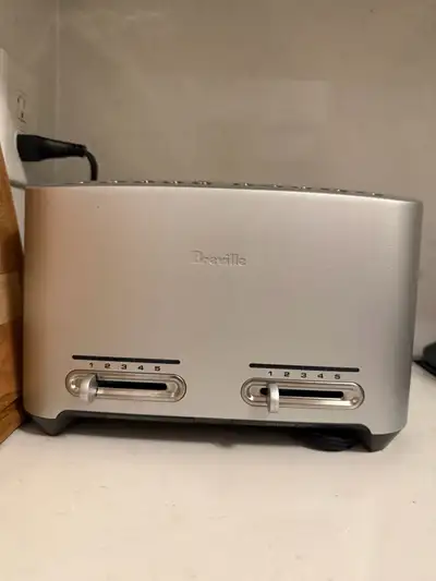 Breville 4-Slice Die-Cast Smart Toaster BTA840XL - BREBTA840XL, View more