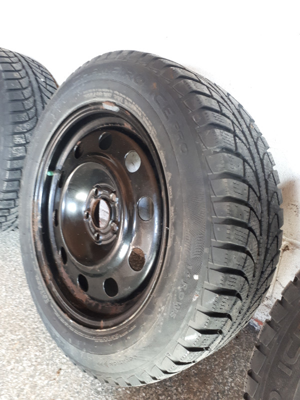 Winter tires on metal rims in Tires & Rims in Oshawa / Durham Region - Image 2