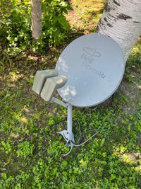 Bell expressVu HD satellite dish