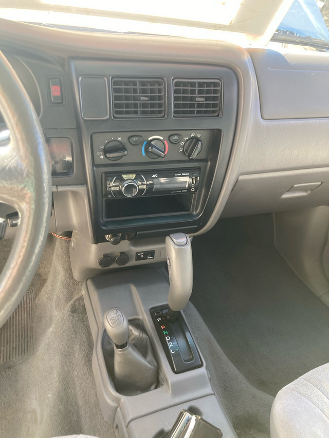 2003 tacoma dbl cab in Cars & Trucks in Calgary - Image 4