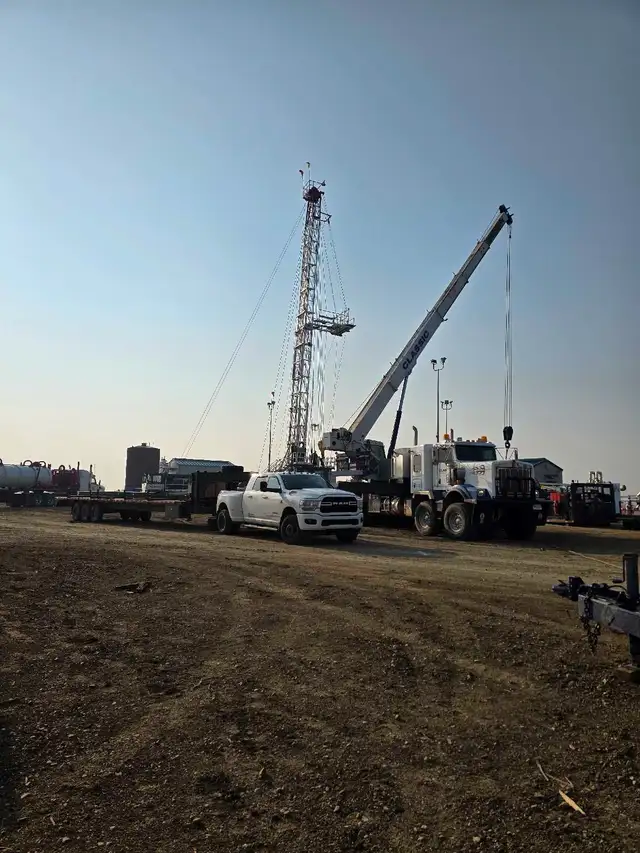 Looking for class 5 hotshot drivers and class 1 semi driver  in Drivers & Security in Edmonton - Image 2