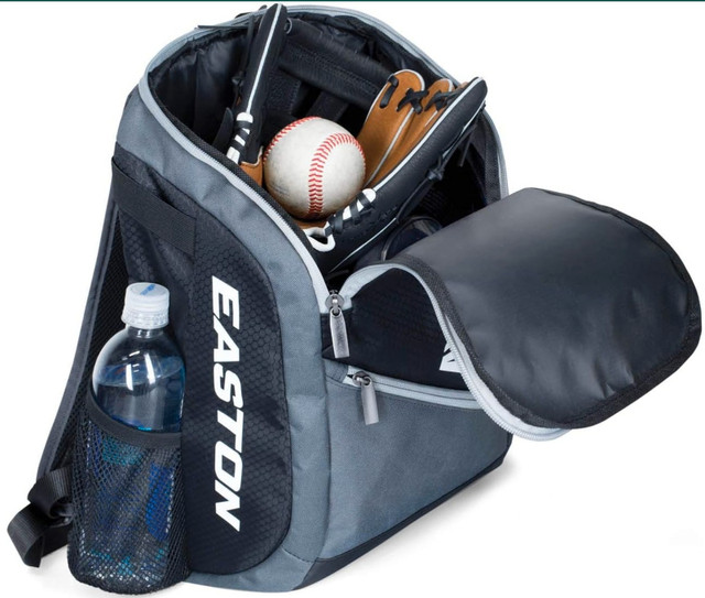 SOLD - Easton Backpack/Equipment Bag - Youth, Royal Blue dans Baseball et balle molle  à Ville de Montréal - Image 3