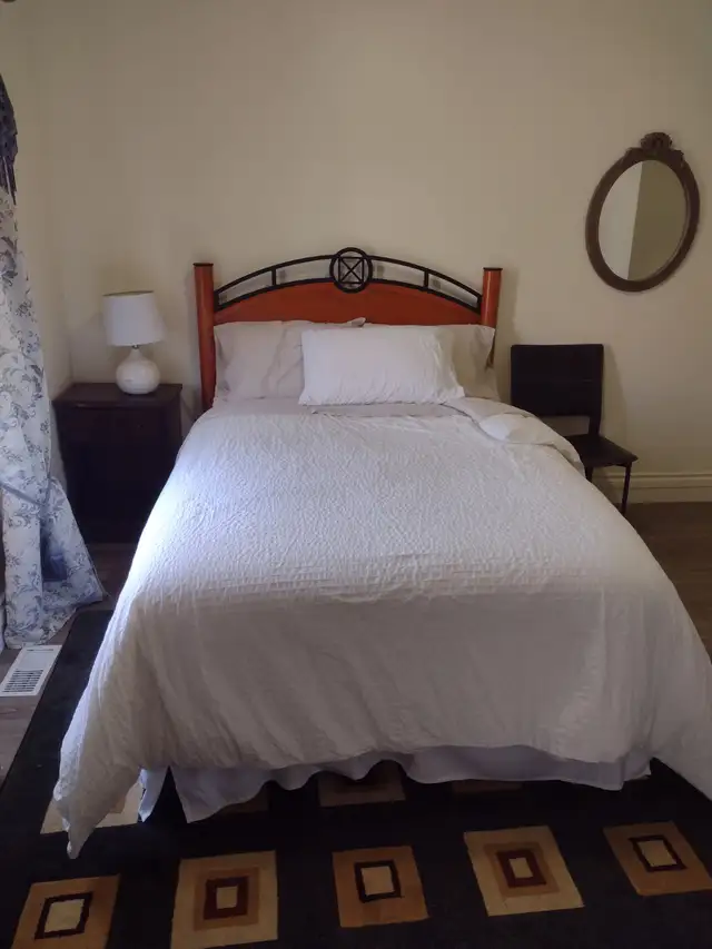Room for rent York University in Room Rentals & Roommates in City of Toronto - Image 3