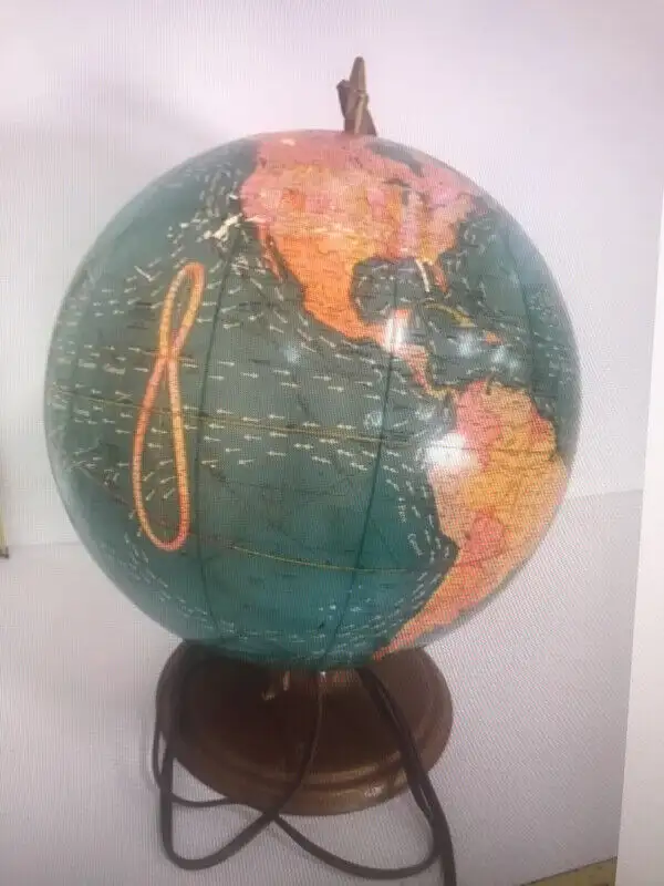 VINTAGE LIGHT UP METAL WORLD GLOBE - GEORGE F CRAM COMPANY in Arts & Collectibles in Mississauga / Peel Region - Image 3