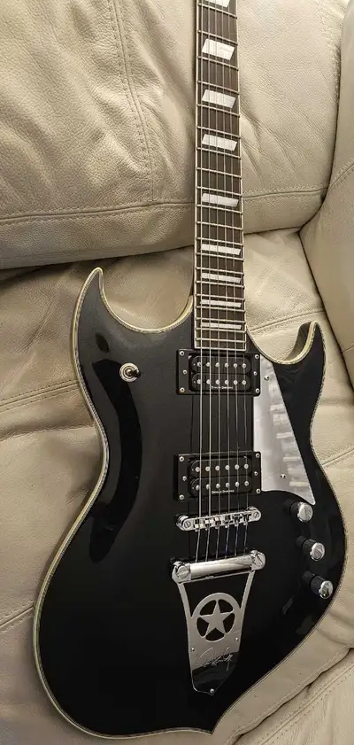 KISS PAUL STANLEY SOVEREIGN PRO SET NECK MINT CONDITION , View more