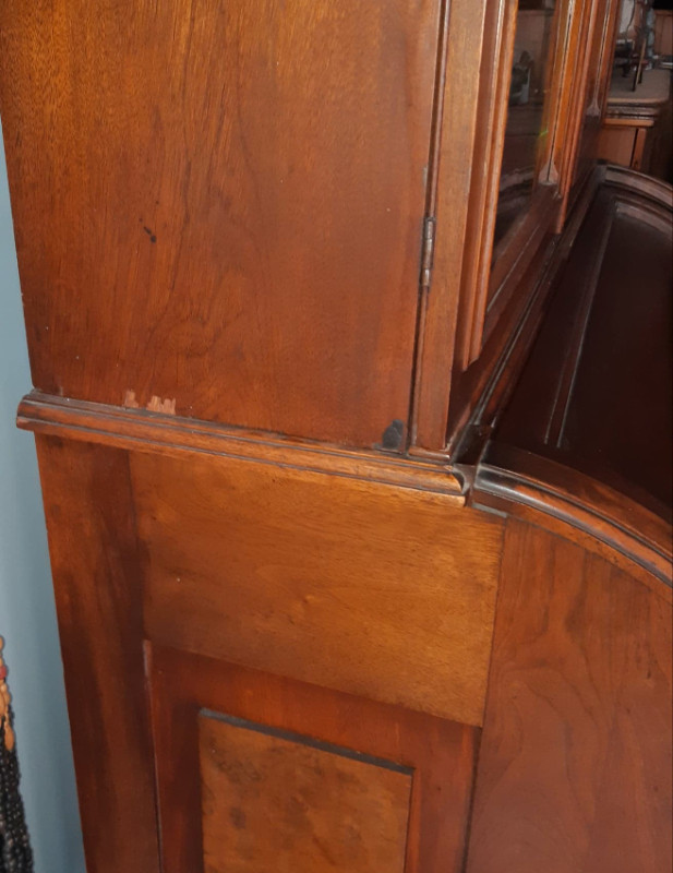 Antique 2 Piece Display Cabinet/Roll Top Desk in Hutches & Display Cabinets in Belleville - Image 2